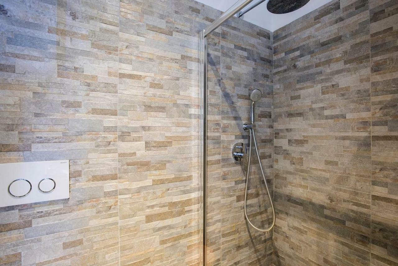 Apartamento La Finestra Su Fontana Di Trevi - Charming View Roma