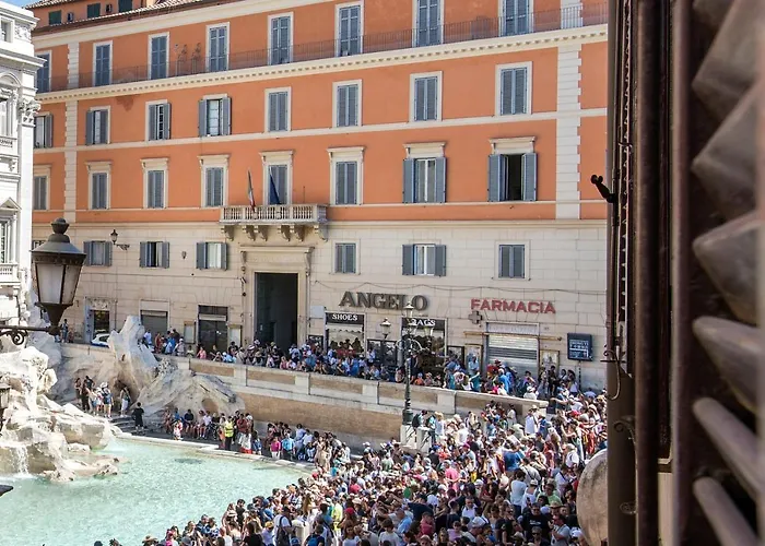 La Finestra su Trevi